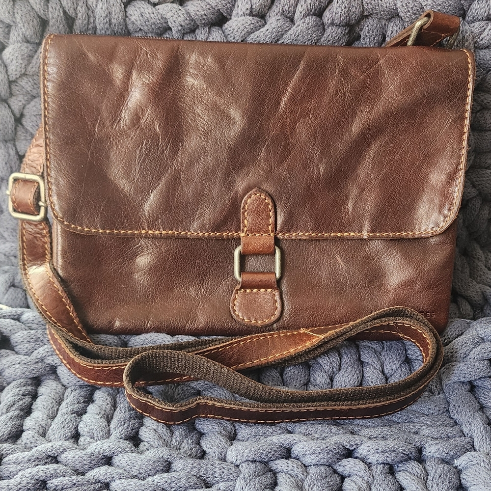 Jack Georges Voyager Brown Buffalo Leather Mini Crossbody wallet